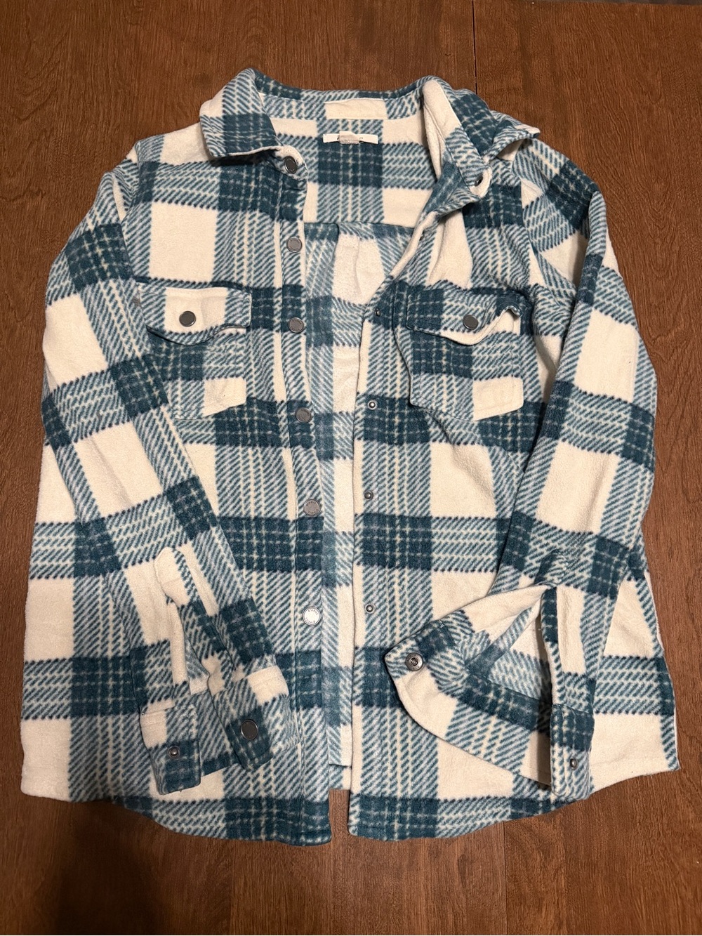 Women’s Blue & White Plaid Fleece Shacket